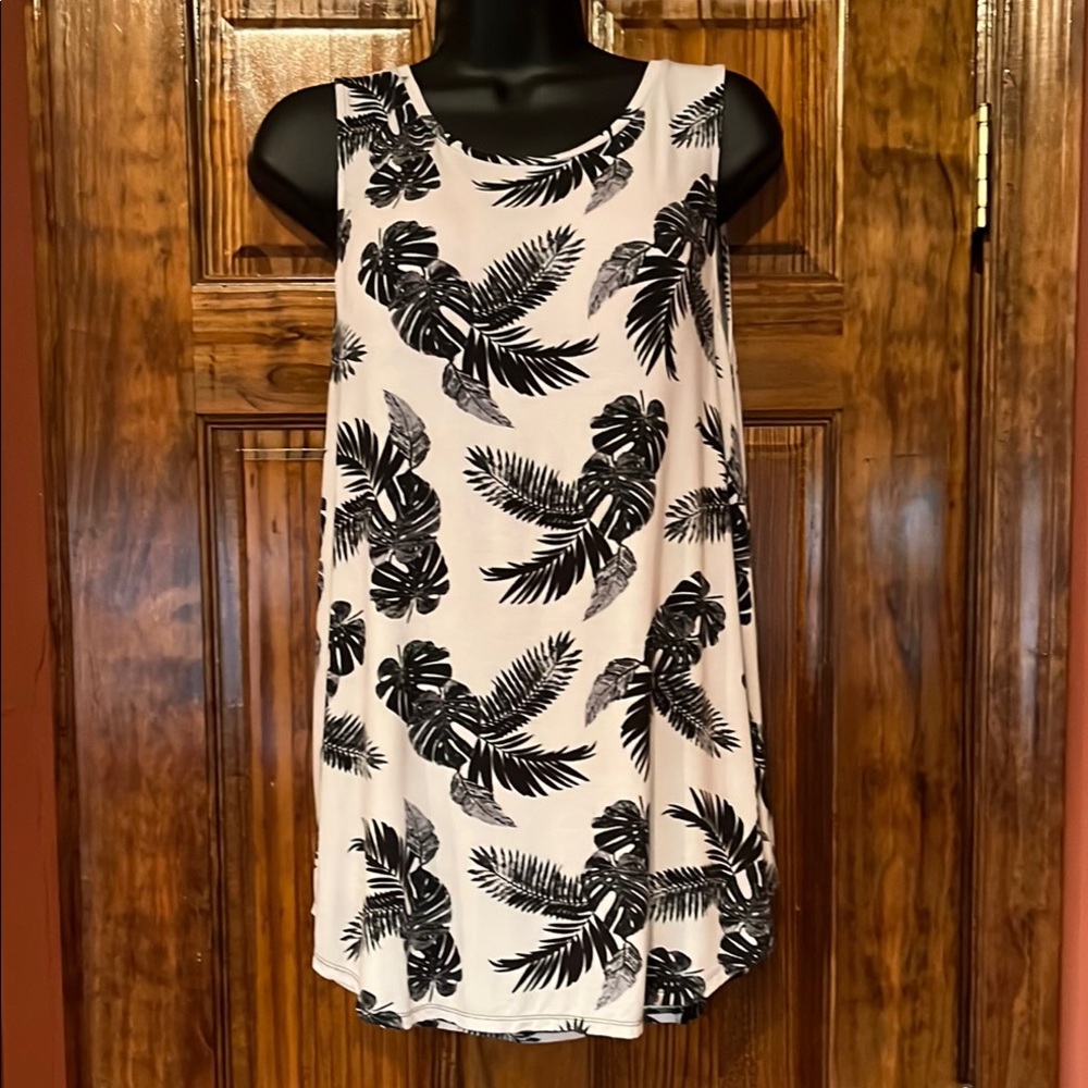 Monochrome Palm Leaf Tank Top